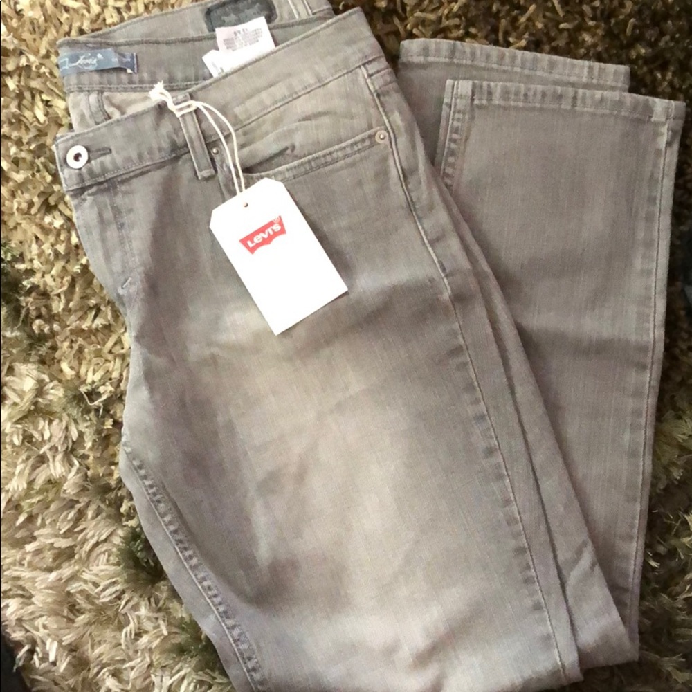 Brand New 524 Low Rise Skinny Levi’s Jeans:
